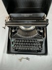 Excellent Working Underwood Universal Portable Typewriter C1930 Case   2 Keys