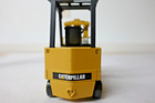 Nzg 225 Caterpillar M50b Fork Lift Truck  1 25 Scale