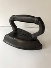 Antique 6  Cast Iron Folk Sad Iron  Flat Iron - Made In The Usa  Primitive