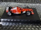 Hot Wheels Ferrari F2002 Michael Schumacher Formel 1 43 Scale With Display Case