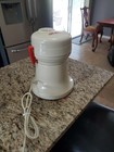 Xtractor Jugos Profesional Uso Rudo 440w Turmix Color Beige red Colorless