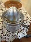 Vintage Quam-nichols Co  The Gem Squeezer Hand Crank Juicer  Round Flat Strainer
