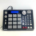 Akai Professional Mpc500 Portable Sampler Music Production Center 12 Pad Midi