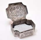 Handsome Antique Se Asian 800 Silver Trinket Box Ornate Repouss   Decoration 99gr
