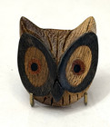 Vintage Wood Owl Face Button - 1-1 8   s32 