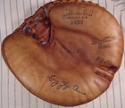 Nice Yogi Berra Spalding 1439 Rh Catchers Mitt Glove Rare Turtle Back Yankees Us