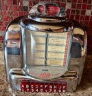 Vintage Seeburg Wall-o-matic 100 Jukebox With Red Buttons   Very Nice Condition 