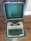 Royal Vintage 1950s Portable Typewriter Case Deluxe