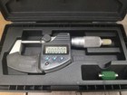 pa2  Mitutoyo 293-340-30 Digital Micrometer