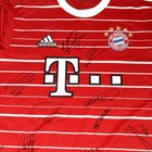 2022-2023 Bayern Munich Team Signed Autographed Soccer Jersey Nueur Muller Coa