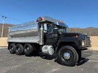 Mack Rd688s Tri Axle Dump Truck 8ll Transmission 17 Ft Aluminum Dump Bed