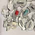 Large Lot Of 25 Vintage   Antique Cookie Cutters Very Good-excellent Condition