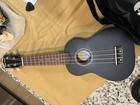 Soprano 21 Inch Ukulele - Black  Beginner Pack     evuk-bl  - Lightly Used