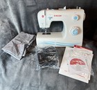 Singer Simple 2263 Electric Sewing Machine 23-stitch Open Box Tested Works