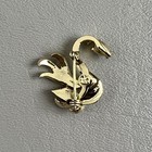 Vintage Gold Tone Swan Brooch Blue Tear Drop Rhinestone 1 25  Bird Waterfowl