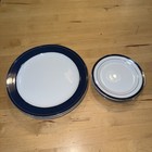Set Of 8 Delta Airlines First Class 9   and 6   dinner Plates  Blue Gold Rim Amco