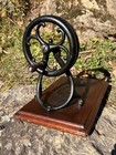 Vintage Antique Wilcox Willcox   Gibbs Cast Iron Hand Crank On Wooden Base