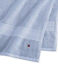 2 Tommy Hilfiger Home Modern American Solid Cotton Bath Towels True Blue 30x54