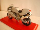 Ducati Supersport 900 Fe Silver 1998 - 1 18 Maisto