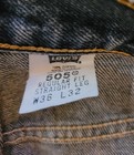Usa Made Vintage Y2k Levi s 505 Regular Fit Straight Leg  Size 36  32