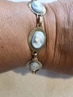 Vtg Gold Tone Blue White Cameo Bracelet