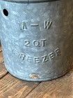 Antique 2 Quart Hand Crank Ice Cream Freezer  M-w Ice Cream Complete Working  1e