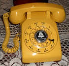 Excellent Vintage Western Electric Yellow Classic Rotary Dial Desk Phone  Works 