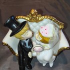 Vintage 1970 Wilton Bride   Groom Kissing On Loveseat Wedding Cake Topper Mcm 