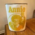 Super Rare     Vintage 1982 Annie 13  Trash Can Bin Metal Tin Waste Basket Cheinco