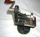 Vintage Singer Sewing Ball Bearing Hand Operated Crank Pinker Pinking Machine