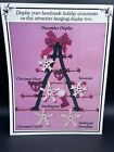 Vtg  macrame A Merry Christmas  Craft Book Art Yarn Holiday Projects