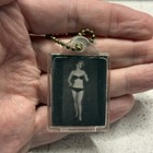 Vintage 1960 s Girl In Bikini Flicker Flasher Key Tag Keychain Key Ring  54044