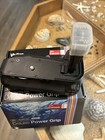 Vivitar Deluxe Power Grip  For Canon Eos 60d Mark Ii    viv-pg-6dmii Battery New
