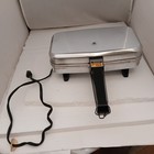 Vintage Vitantonio Pizzelle Chef 300a Italian Waffle Cookie Maker   Works