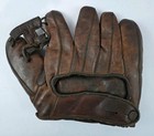 Vtg Wilson Professional Model 615 Baseball Glove  Fits Right Hand 1940 s - Read