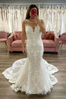 Classic Mermaid Wedding Dresses Sleeveless Lace Applique Sweep Train Bridal Gown