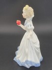 Vtg 1999 Sleeping Beauty Yh Pearl Luster Porcelain holding Apple  Figurine 7 x5 