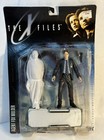 The X Files Fight The Future Series 1 Action Figures Fox Mulder Dana Scully 1998