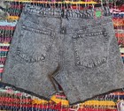 Empyre Women s Gray Acid Wash Cut Off Denim Shorts Pockets Fringe Size 14
