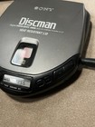 Sony Discman D-171 Portable Cd Player Mega Bass Avls  Silver black  Headphone
