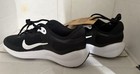 Boys Nike Revolution 7 Gs Size Youth 4y Black White Running Shoe  New W Tags