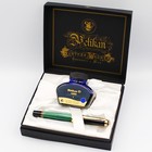  near Mint  Pelikan Fountain Pen 18c Souveran M800 Green Stripe M Nib Old Model