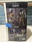 Sideshow Collectibles Avp Requiem Predator Cleaner Kit Figure