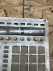 Native Instruments Maschine Mk2 Production Studio - D Grade Cosmetics Lz