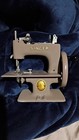 Vintage Singer Sewhandy Model 20 Children   s Toy Sewing Machine