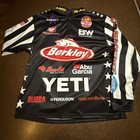 Bass Pro Tour Fishing Jersey Men   s Medium Berkley Yeti Bubba 1 4 Zip Long Sleeve