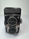 Vintage Yashica-mat Tlr Camera W  Lumaxar 80mm F 3 5 Lens  Case   Cap - Tested