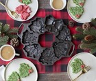 Lodge Cast Iron Holiday Wreath Pan