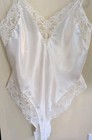 Vtg Delicates Teddy   Bodysuit Sz M Ivory Wet Liquid Satin   Shimmer W  Lace
