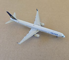 1 400 Boeing 757-300 United Airlines N57869 Gemini Jets Gjual1394